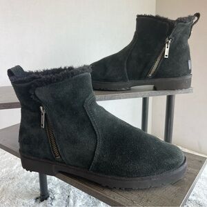 UGG Romely Zip Bootie Black Suede women size 6.5